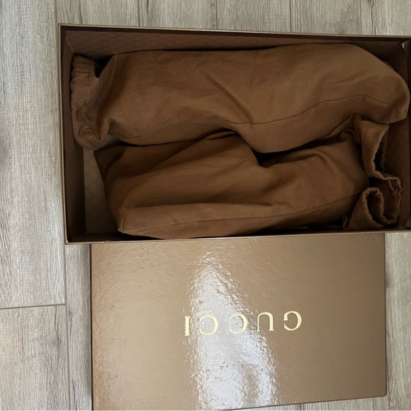 Men’s Gucci Suede Horsebit Loafers. Size 8.5 - Picture 5 of 9